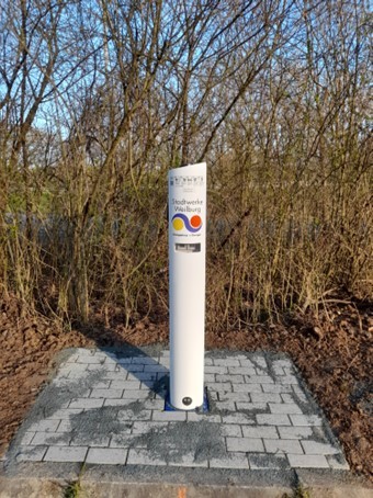 Ladesäule Tiergarten.jpg